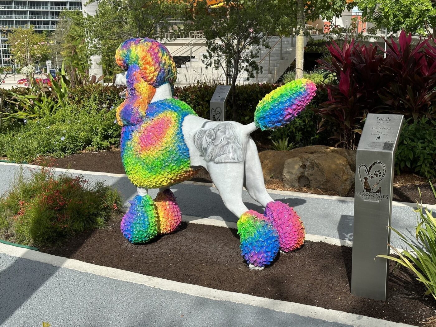 Dogs & Cats Walkway & Sculpture Garden Now Open At Museum Park – The